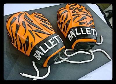 "Eye of the Tiger" - Cake by Lisa