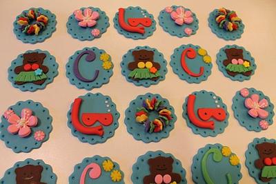 Hawaiian Themed Cupcakes - Cake by carolyn chapparo