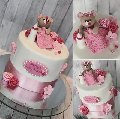 Its a girl - Cake by Jenny's Cakery 