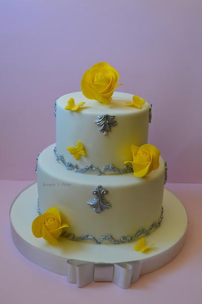 Birthday cake in silver and yellow roses - Cake by Georgia´s Cakes 