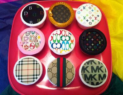 Designer Handbag Cupcakes - Cake by Lanett