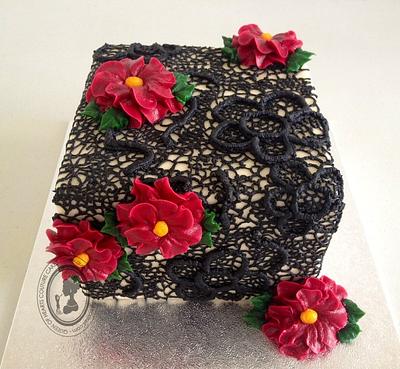 BLACK & PINK - Cake by Queen of Hearts Couture Cakes
