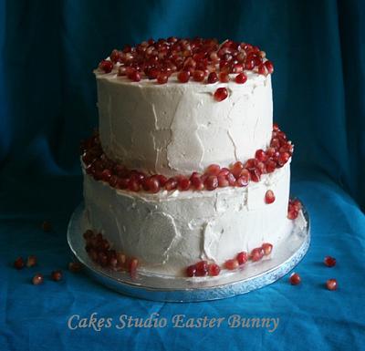 Pomegranate wedding cake - Cake by Irina Vakhromkina