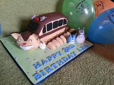 Catbus from My Neighbor Totoro - Cake by Tracey