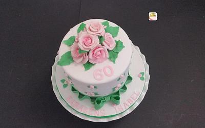 Birthday shabby cake - Cake by Ruth - Gatoandcake