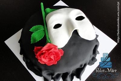 Phantom of the Opera - Cake by Michael Almeida