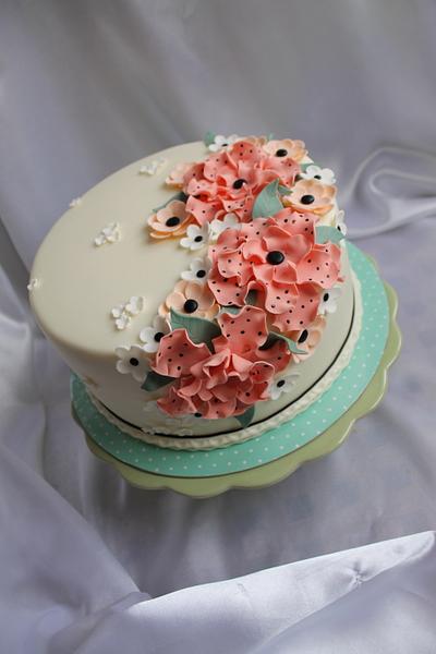 Polka dot flowers - Cake by Kateřina Lončáková
