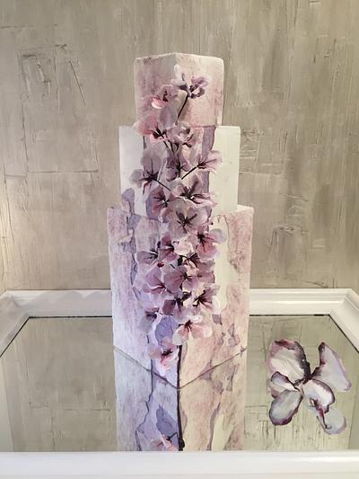 Lilac Cascade, Painted wafer paper flowers di Lucia Simeone ⓓⓛ  - Cake by Lucia Simeone