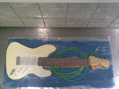 Guitar in natural size - Cake by Natasa Ognjevic