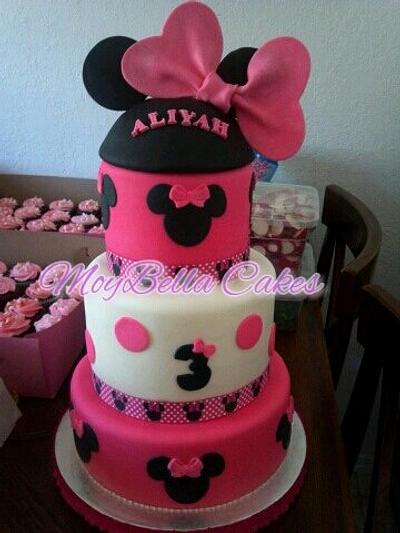 Minnie - Cake by GABRIELA AGUILAR