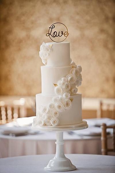 White wedding Cake with wafer paper rolled roses - Cake by S K Cakes