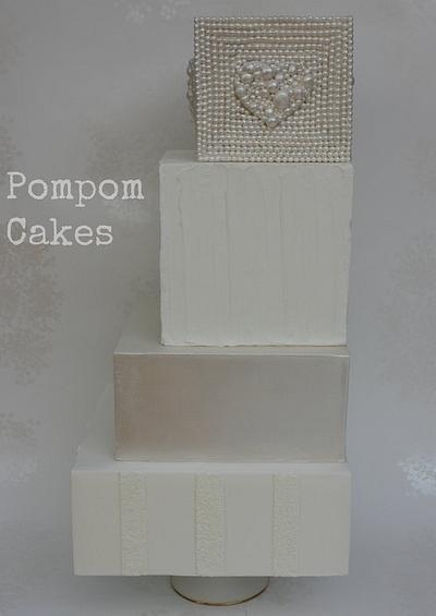 Pearls and lustre - Cake by PompomCakes