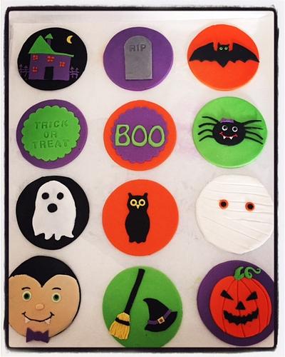 Halloween cupcake toppers - Cake by Mel - Top This Cake