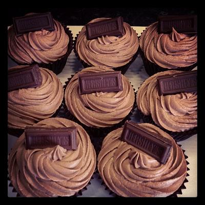 Hershey's Cupcakes - Cake by Janine Lister