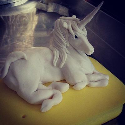 Fondant unicorn topper - Cake by jay