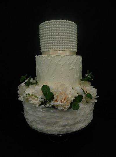 Ruffles & Pearls - Cake by Essentially Cakes