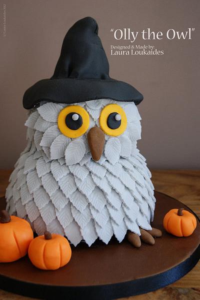 Olly the Owl - Cake by Laura Loukaides
