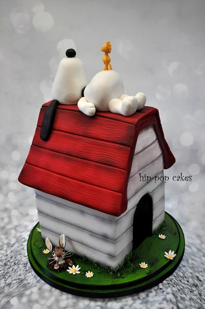 21" snoopy wedding cake - Cake by Lesley Marshall cake art