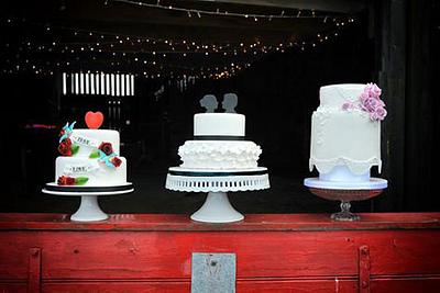 Vintage Wedding Fair - Cake by Janette MacPherson Cake Craft