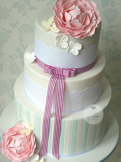 Candy stripe wedding cake - Cake by Isabelle Bambridge