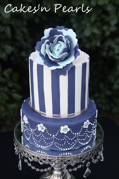 Lace and stripes - Cake by Monica Florea