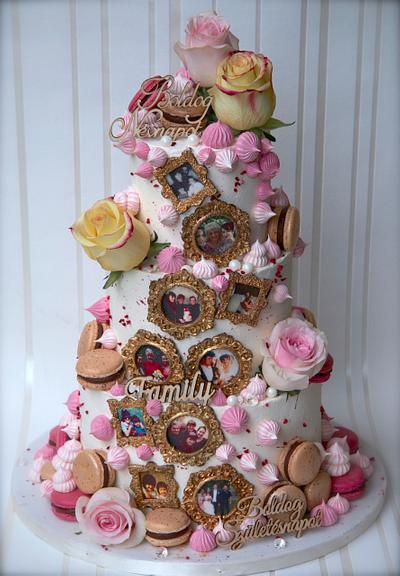 Family Birthday  - Cake by Veronica22