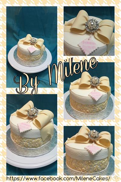 Vintage gift box - Cake by Millie