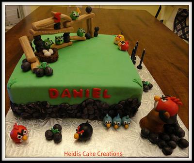 Angry Birds - Cake by Heidi