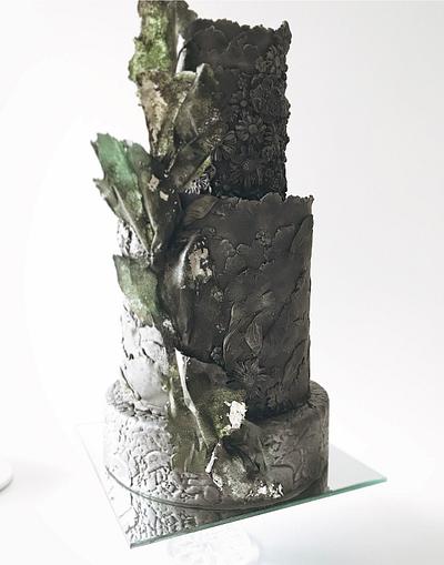 Textured wedding cake in black - Cake by Sweetartstories 