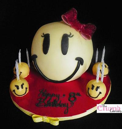Smiley face girl - Cake by Alexis M