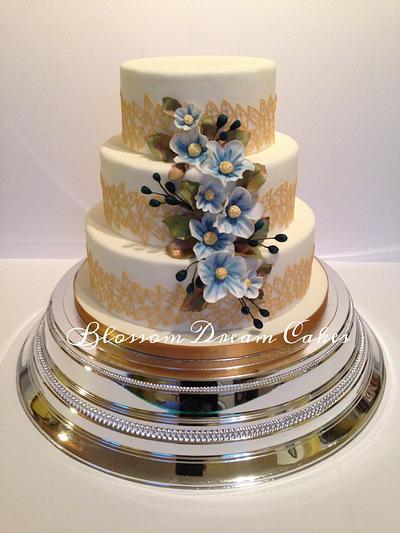 Wedding cake 'Abby' - Cake by Blossom Dream Cakes - Angela Morris