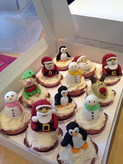 Christmas Cupcakes - Cake by Ollipops Cakes
