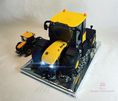 3D Tractor  - Cake by Sanelas Tortenwelt 