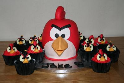 angry birds - Cake by keelyscakes1
