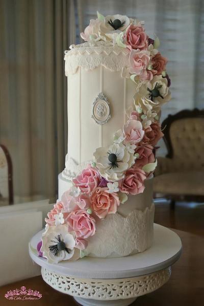 Marie Antoinette - Birdcage - Cake by Sumaiya Omar - The Cake Duchess 