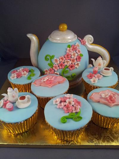 Little teapot with cupcakes - Cake by Cakes~n~Dishes