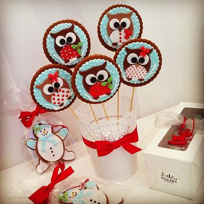 Christmas owl cookies - Cake by Bella's Bakery