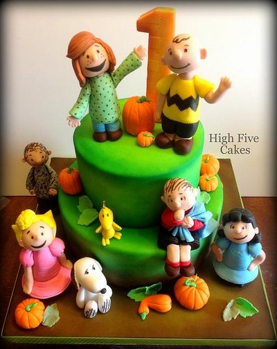 The Peanuts - Cake by Sarah Myers