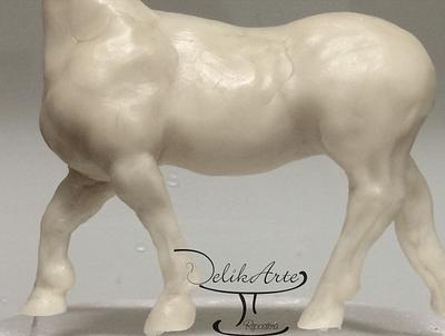White horse in chocolate - Cake by DelikArte