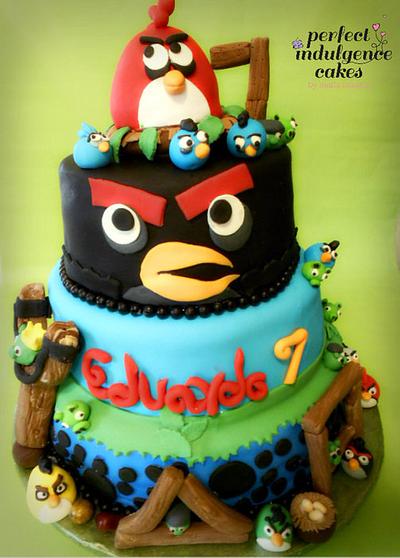Angry Birds - Cake by Maria Cazarez Cakes and Sugar Art