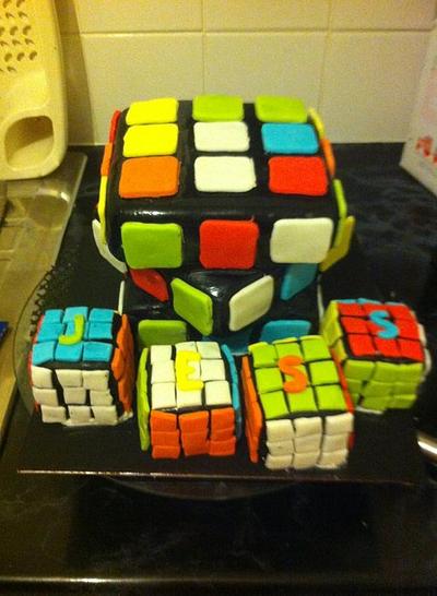 Rubix cube - Cake by Witty Cakes