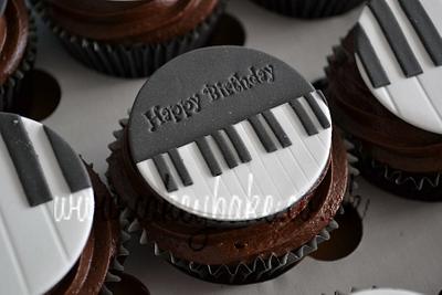 Piano Themed Cupcakes - Cake by CakeyBake (Kirsty Low)