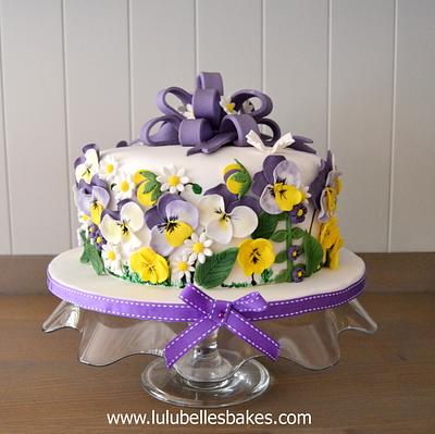 Pansy cake - Cake by Lulubelle's Bakes
