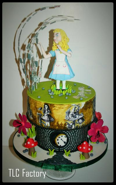 ALICE IN WONDERLAND 150 YEARS COLLABORATION - The History of Alice - Cake by Katrina Denness