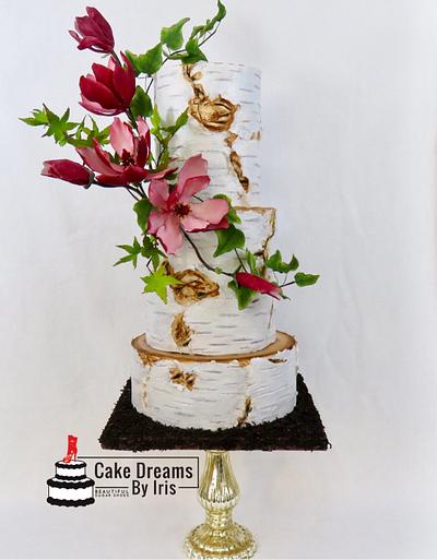 Magnolias wedding cake - Cake by Iris Rezoagli