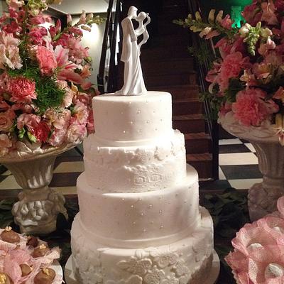Wedding Cake - Cake by Cláudia Oliveira