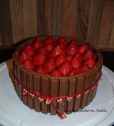 Erdbeertorte - Strawberry with Kit kat - Cake by Adéla
