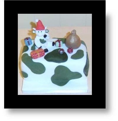 Fruity cow Christmas cake - Cake by A House of Cake
