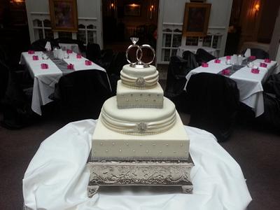Sparkling White Wedding Cake - Cake by MajesticCupcakes