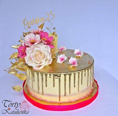 Golden Drip Cake - Cake by Torty Katulienka